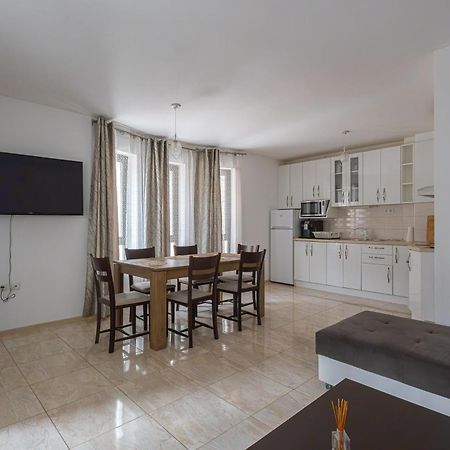 Sea Garden Marina 2 Apartment Varna Extérieur photo